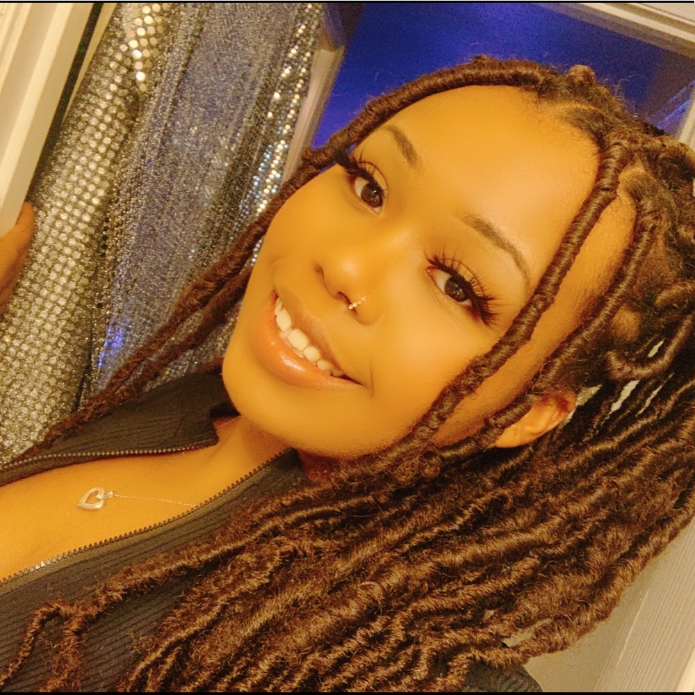 Meet your Posher, Tiffani